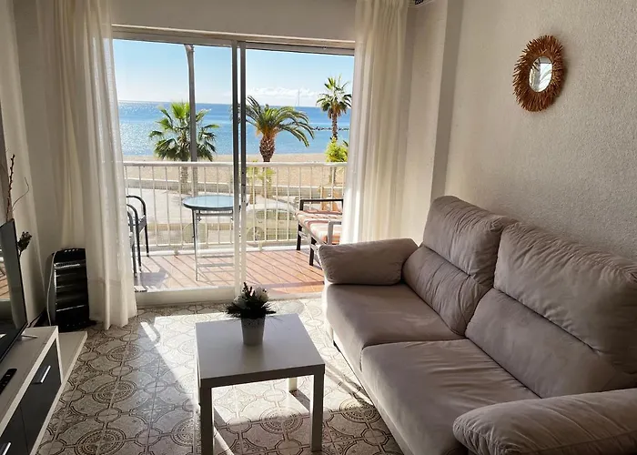 Apartamento En Primera Linea De Playa Con Vistas