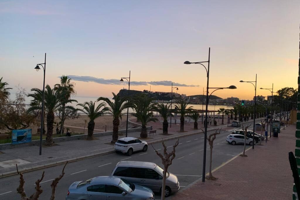 En Primera Linea De Playa Con Vistas Apartment