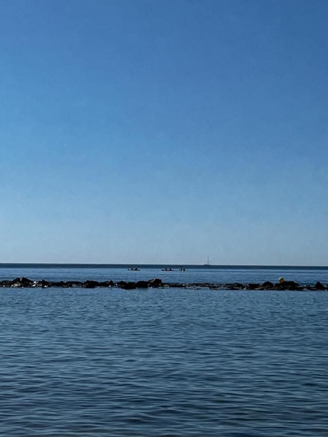 En Primera Linea De Playa Con Vistas *