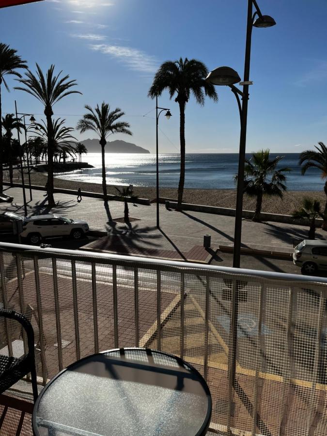 En Primera Linea De Playa Con Vistas Apartment